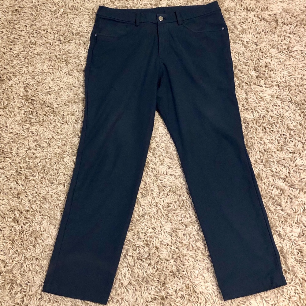 Lululemon Men’s ABC original pants 32/30 Navy Blue